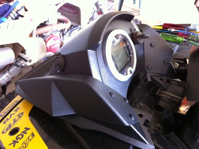 015_outlander_dash