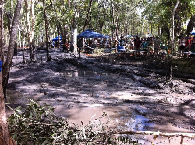 044_more_mud